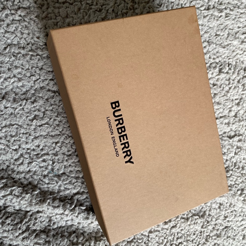 Original Burberry Vintage Check Baseball Cap - Picture 5 of 5
